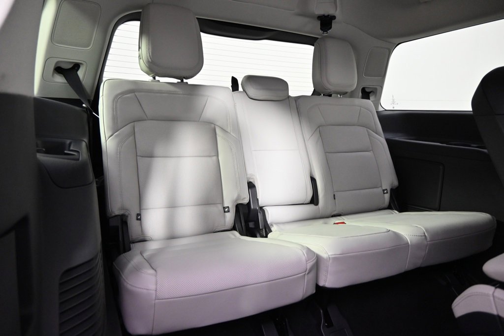 New 2026 Lincoln Navigator Reserve w/ Jet Appearance Package image 19