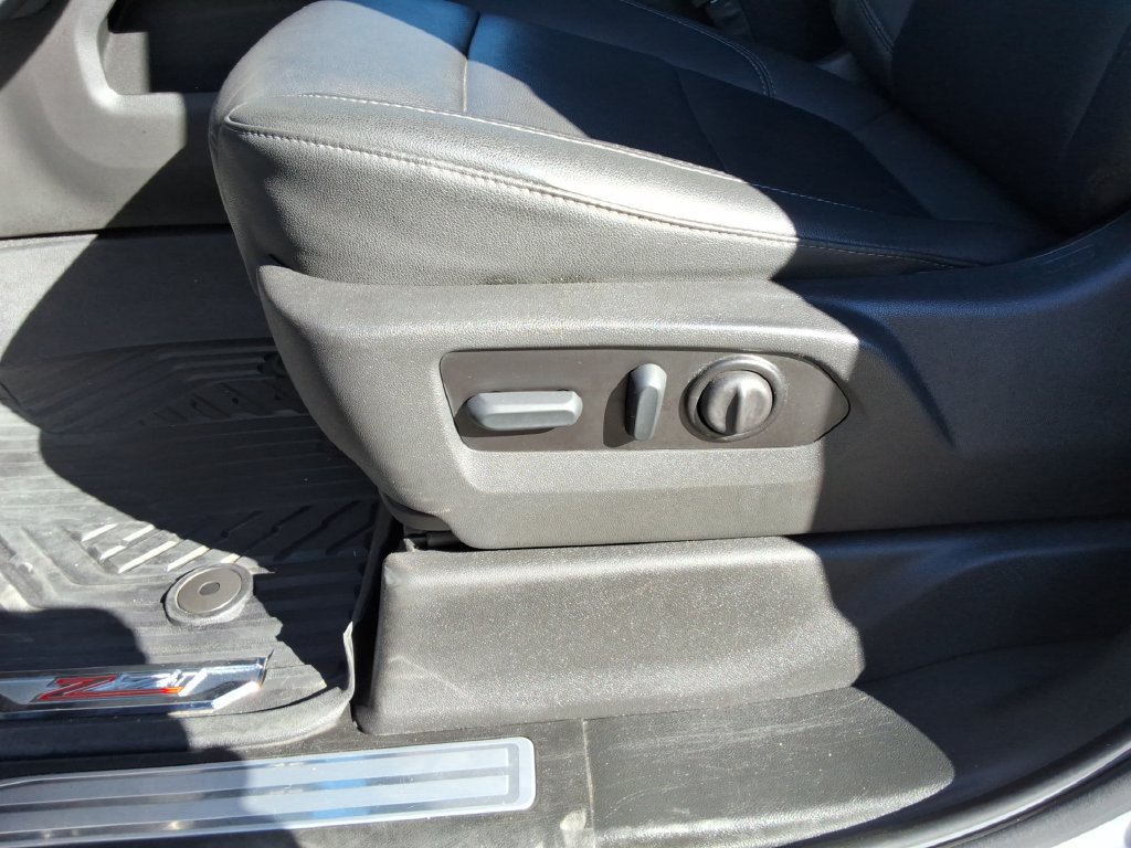 Certified 2022 Chevrolet Silverado 1500 LT Trail Boss w/ Convenience Package II AWD/4WD image 26