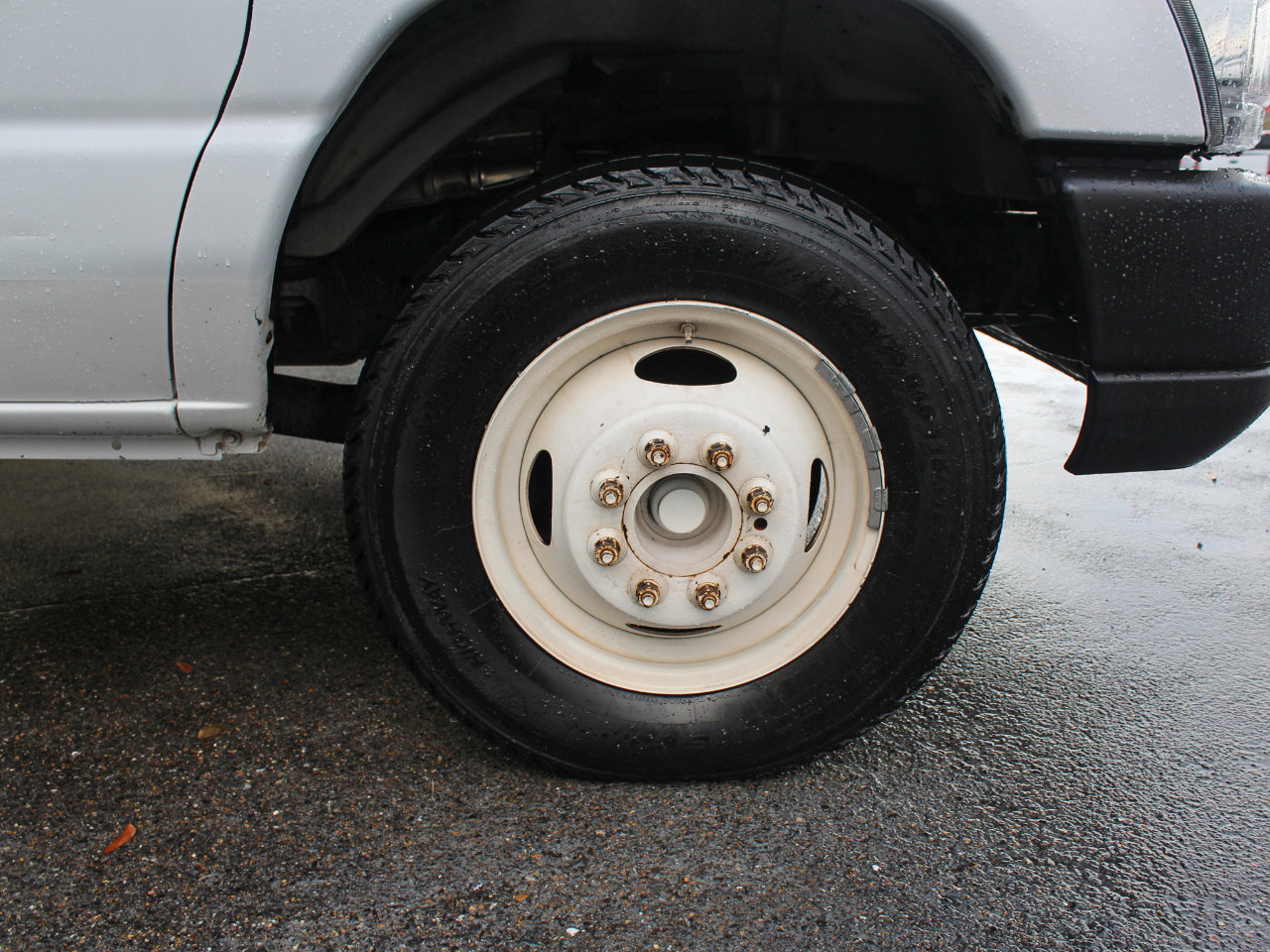 Used 2019 Ford E-450 and Econoline 450 Super Duty w/ Power Windows & Locks Group image 23