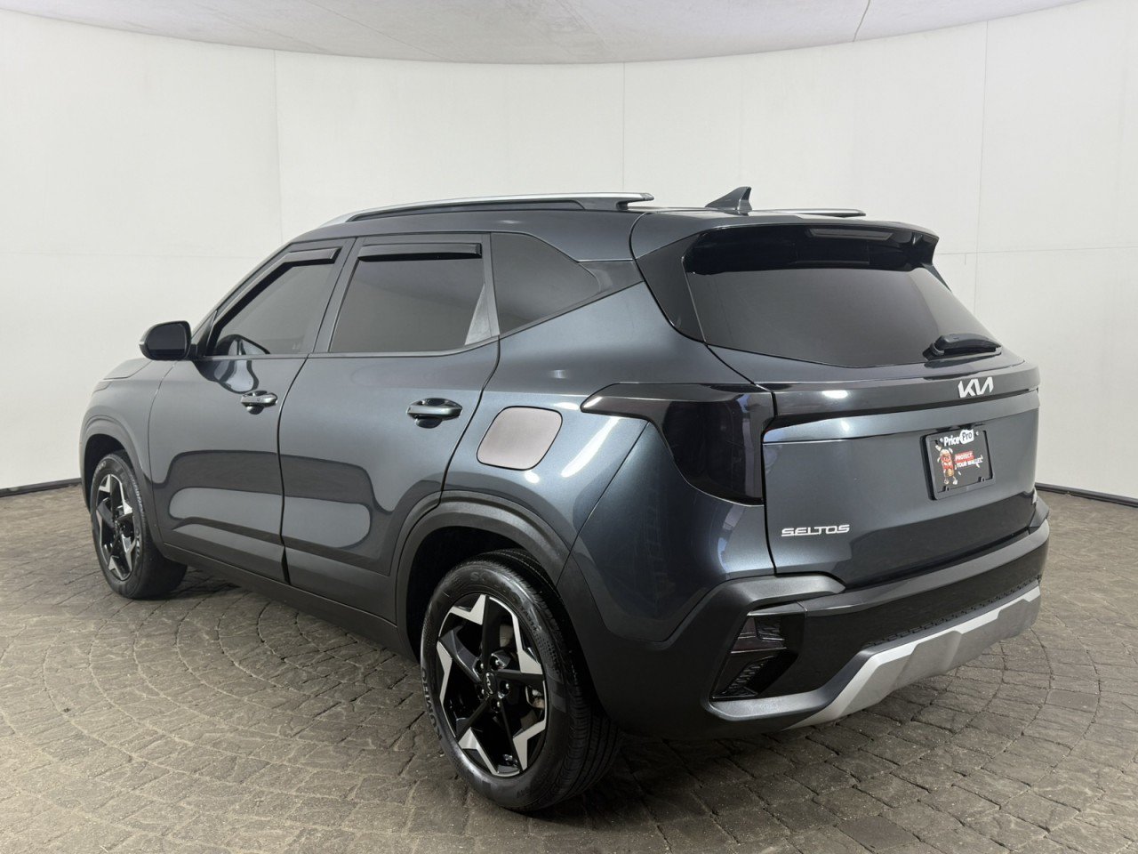 Used 2025 Kia Seltos S AWD/4WD image 5