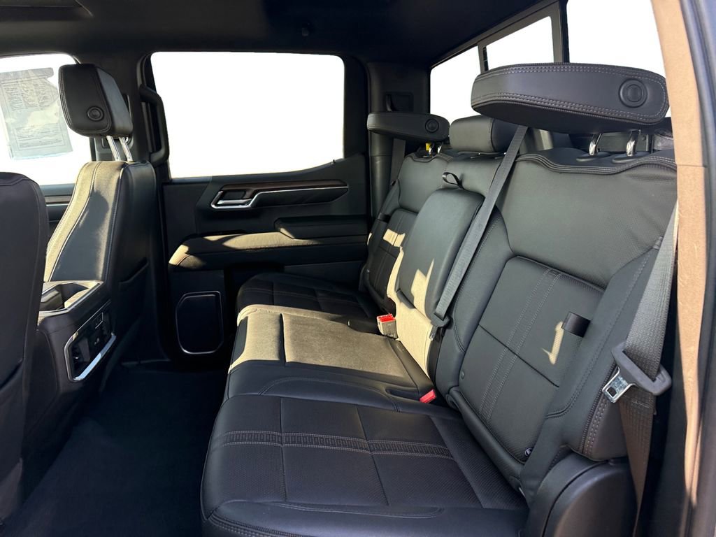 Certified 2023 Chevrolet Silverado 1500 High Country w/ High Country Premium Package image 16