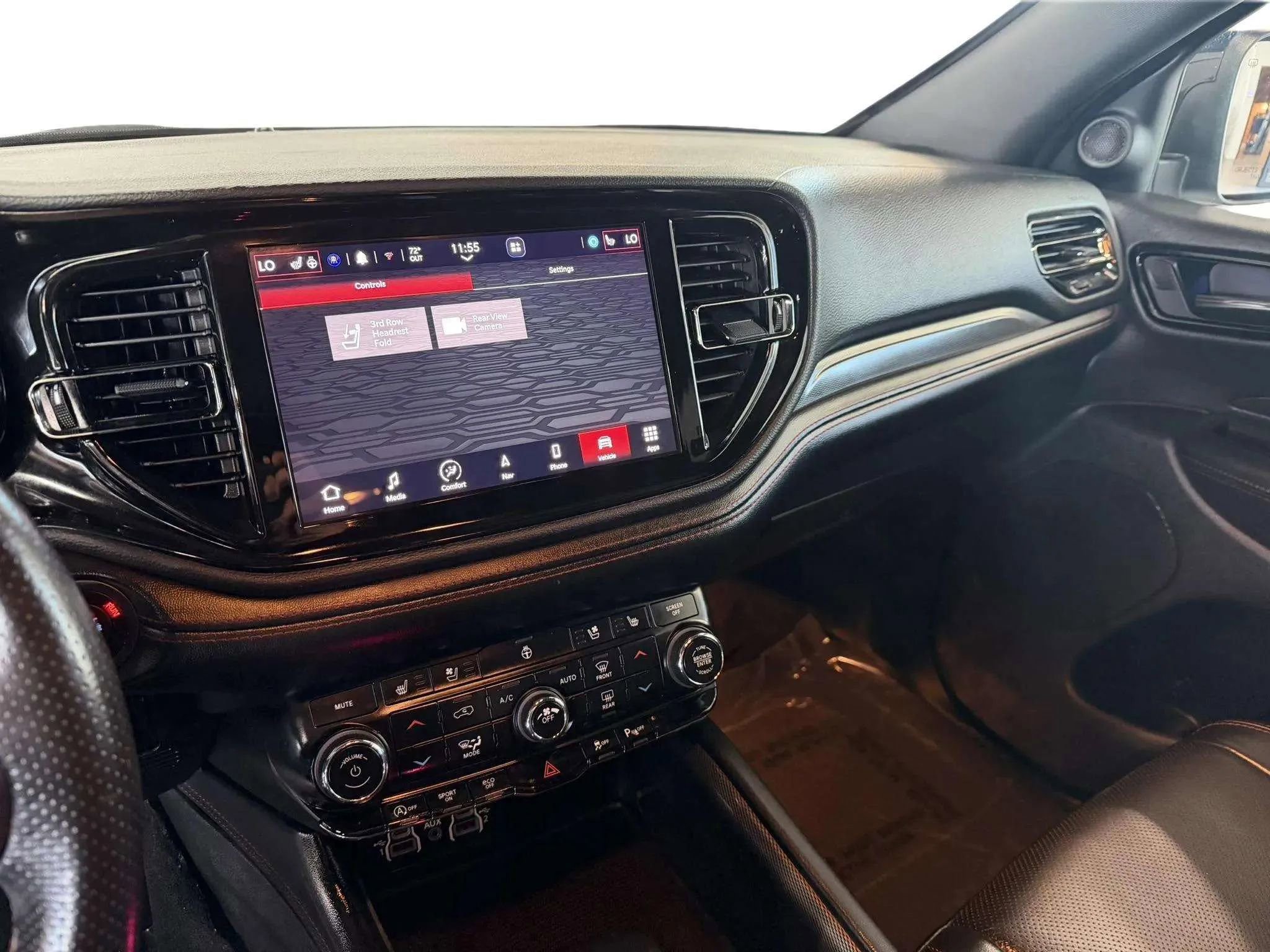 Used 2023 Dodge Durango GT image 22