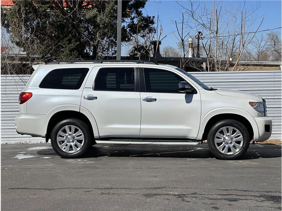 Used 2012 Toyota Sequoia Platinum image 9