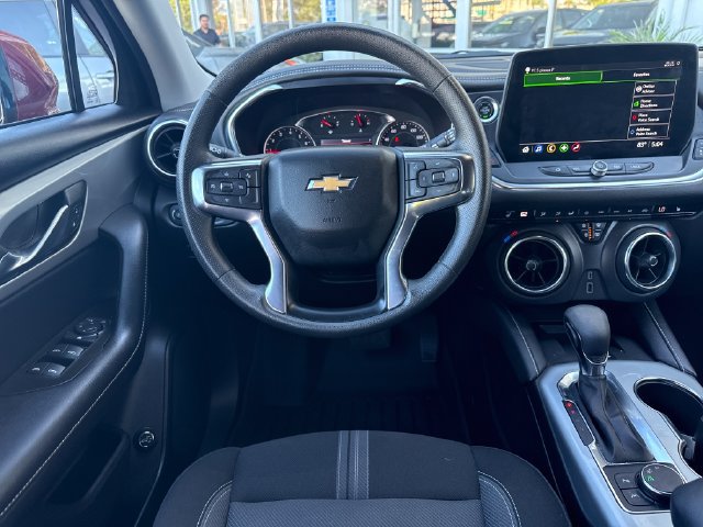 Used 2025 Chevrolet Blazer LT w/ Convenience Package FWD image 14