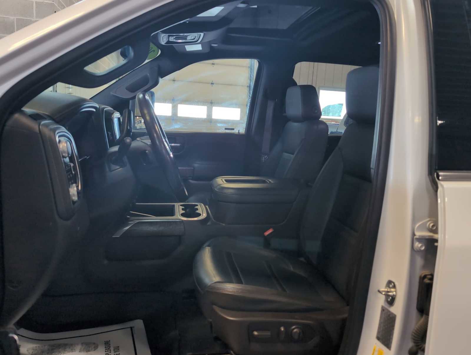 Used 2021 GMC Sierra 3500 Denali w/ Denali Ultimate Package image 20