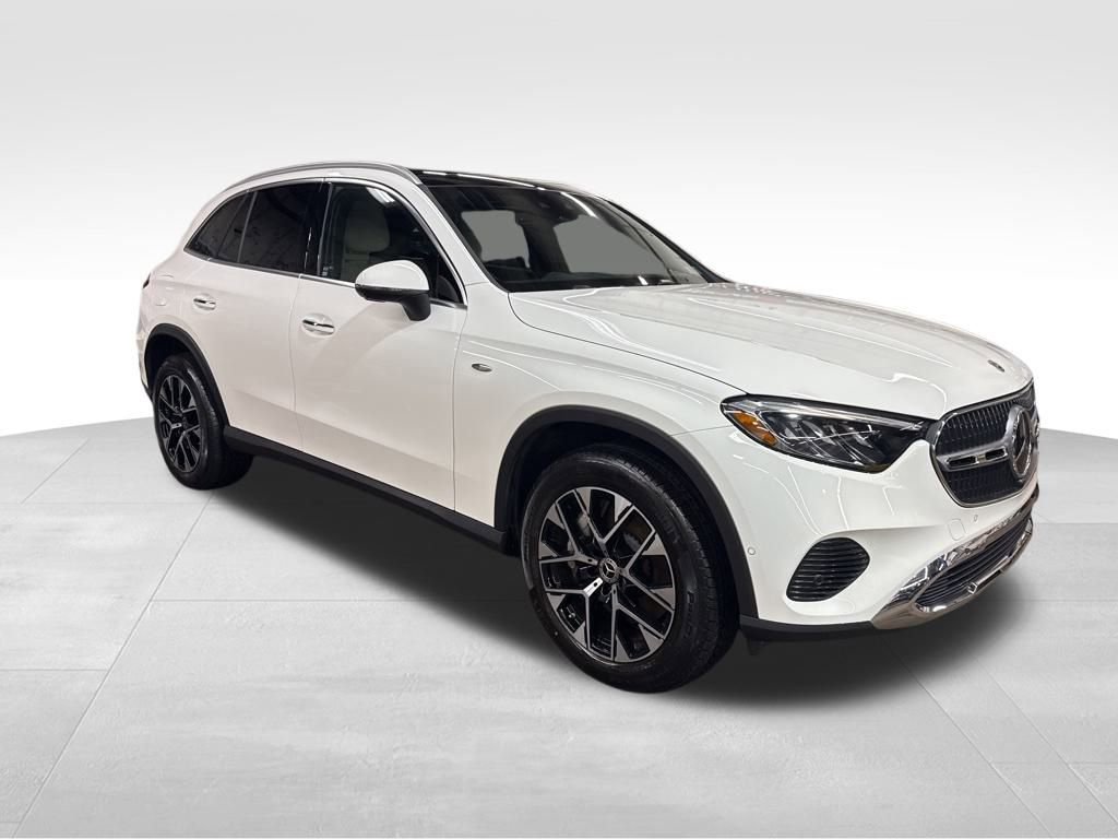 Used 2025 Mercedes-Benz GLC 350e image 7