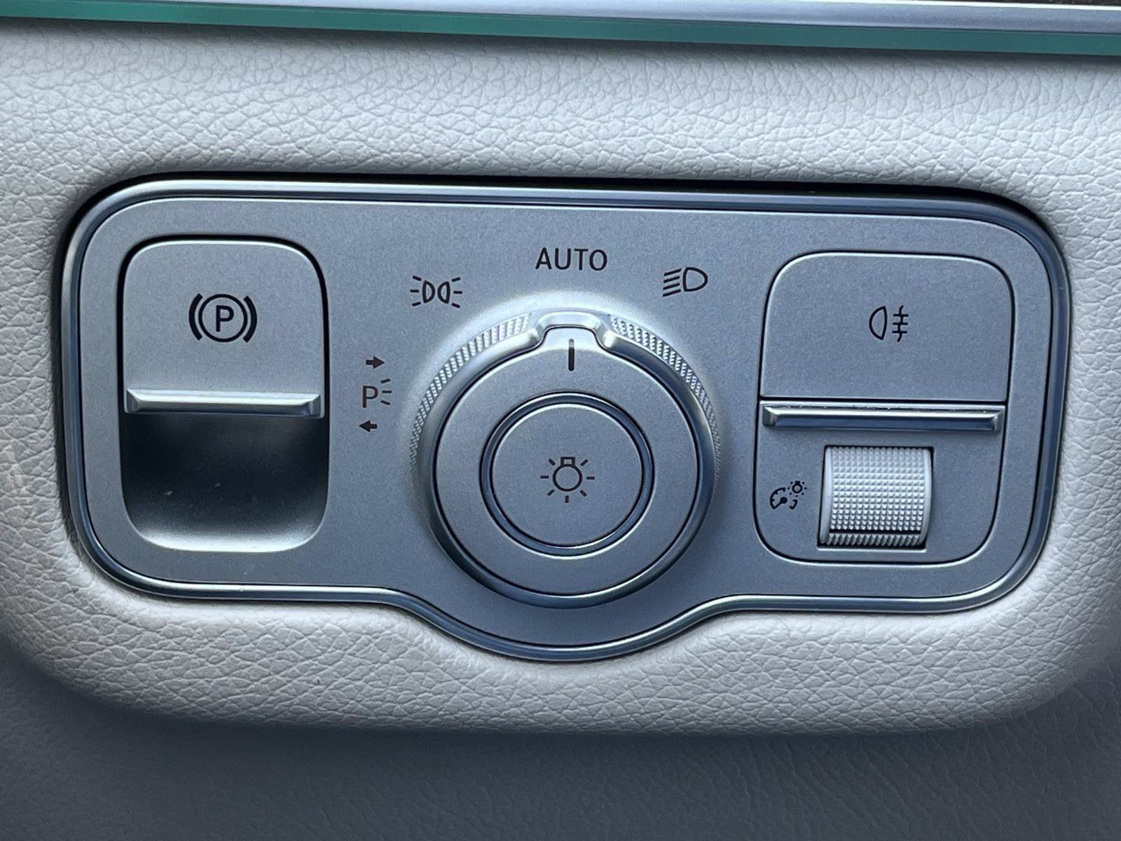 Used 2020 Mercedes-Benz GLE 350 image 27