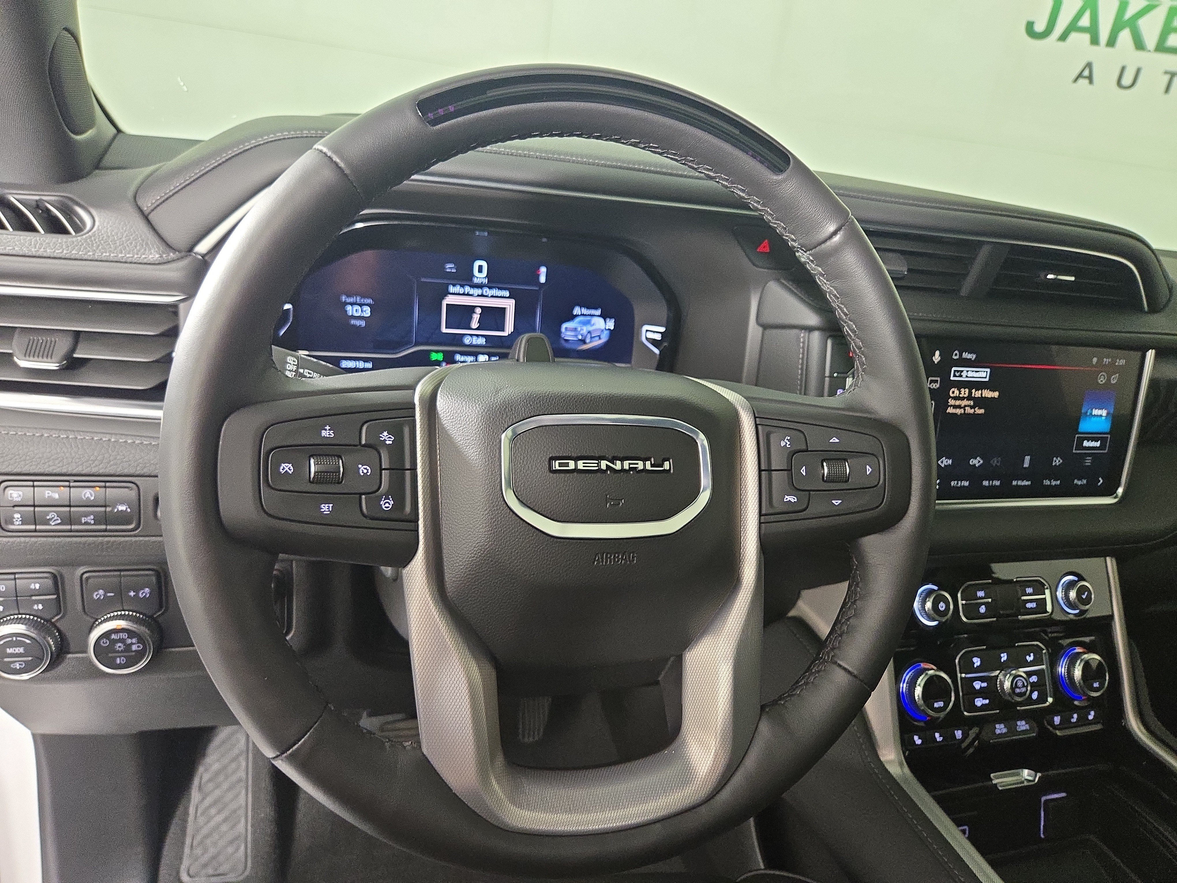 Certified 2024 GMC Yukon Denali w/ Advanced Technology Package AWD/4WD image 15