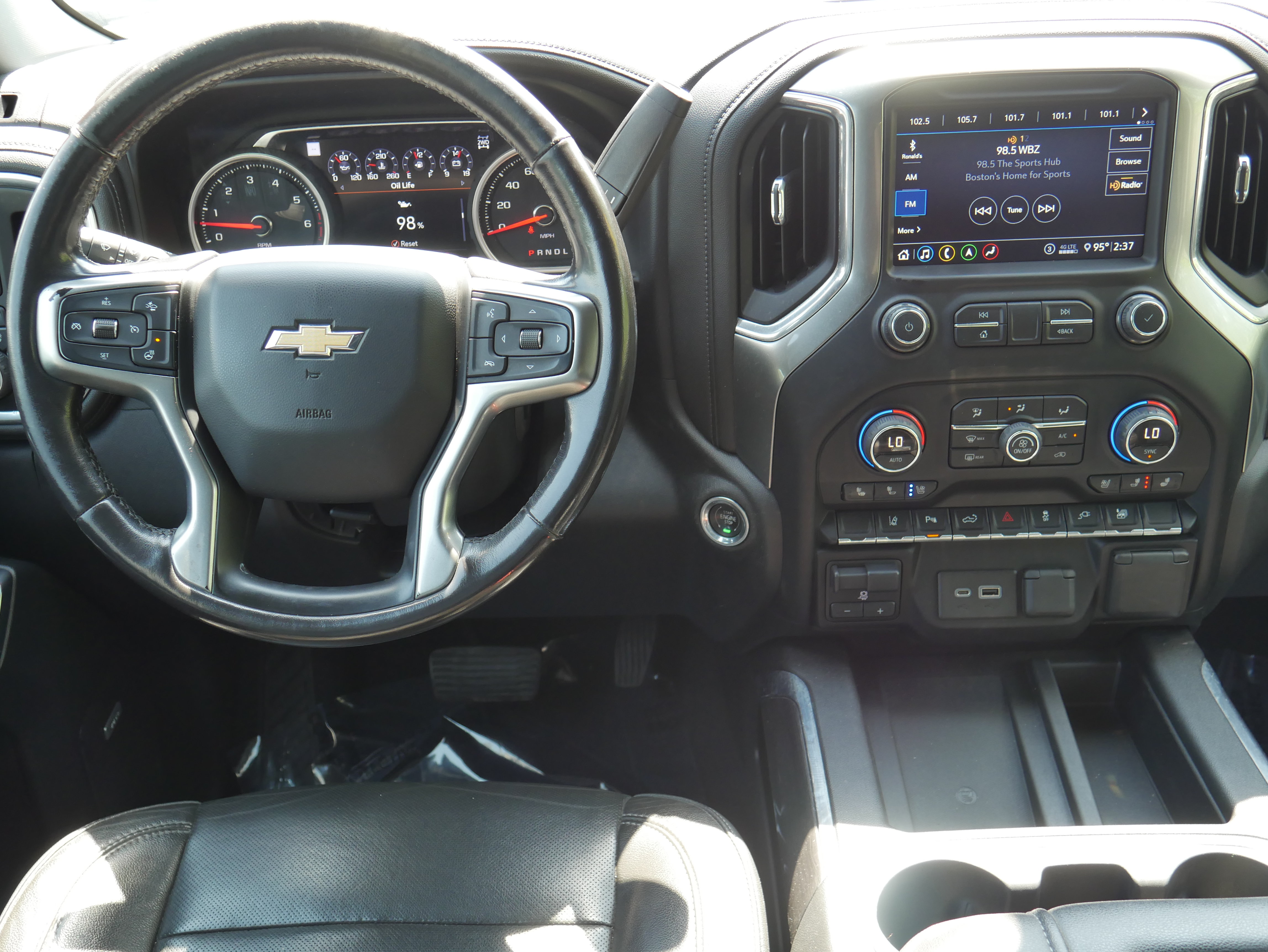 Certified 2020 Chevrolet Silverado 2500 LTZ w/ LTZ Premium Package AWD/4WD image 18