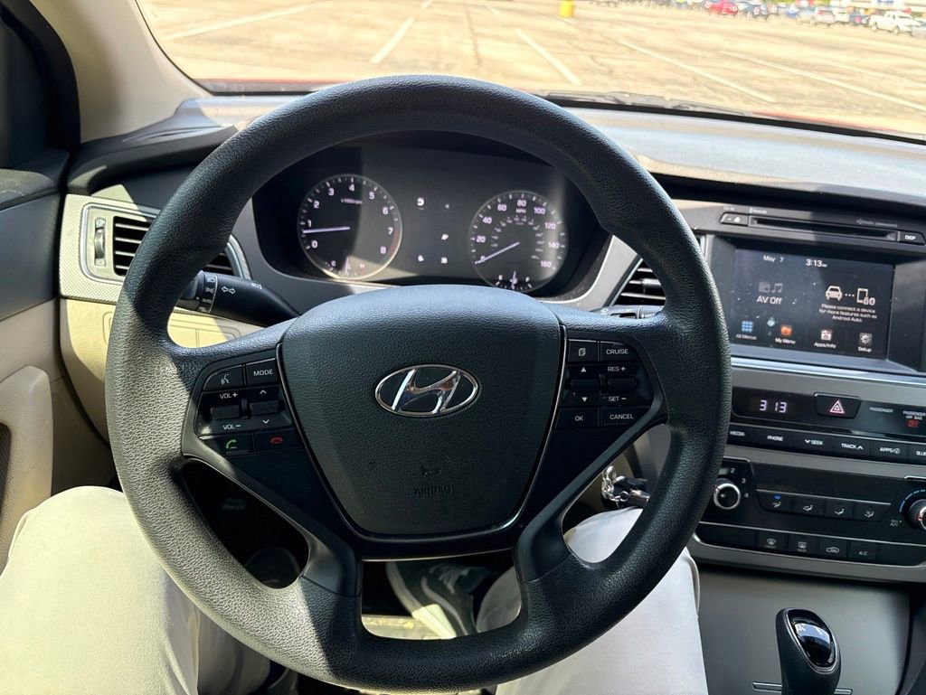 Used 2016 Hyundai Sonata SE FWD image 13
