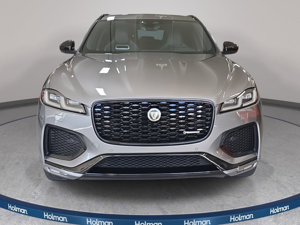 Used 2024 Jaguar F-PACE R-Dynamic S image 3