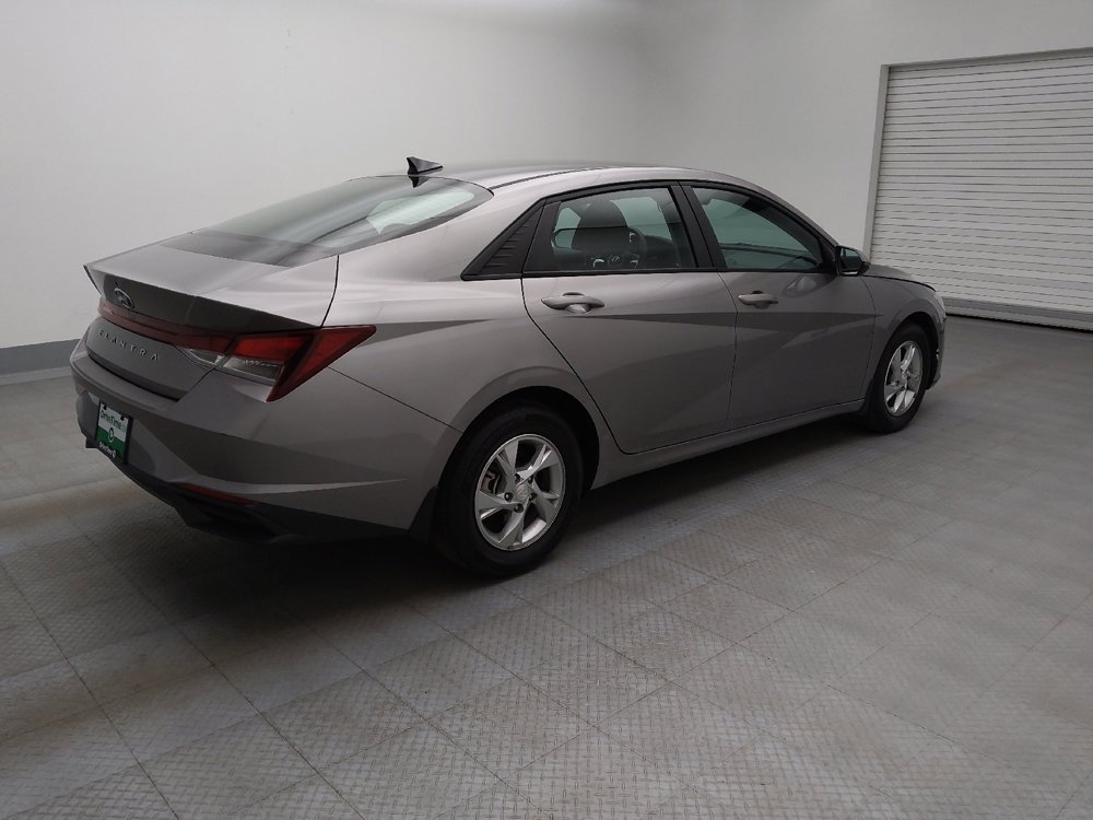 Used 2023 Hyundai Elantra SE image 10