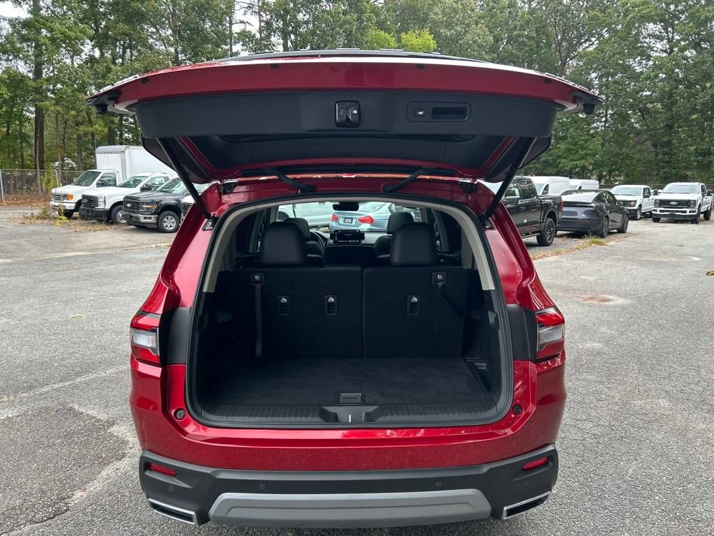 Used 2025 Honda Pilot Elite image 25