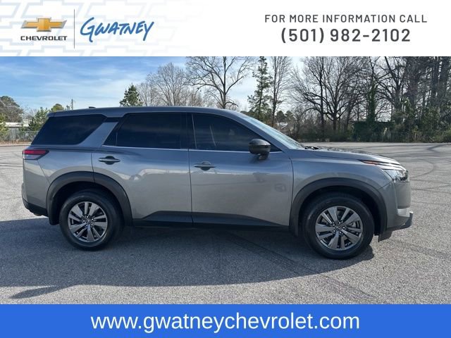 Used 2024 Nissan Pathfinder S image 4