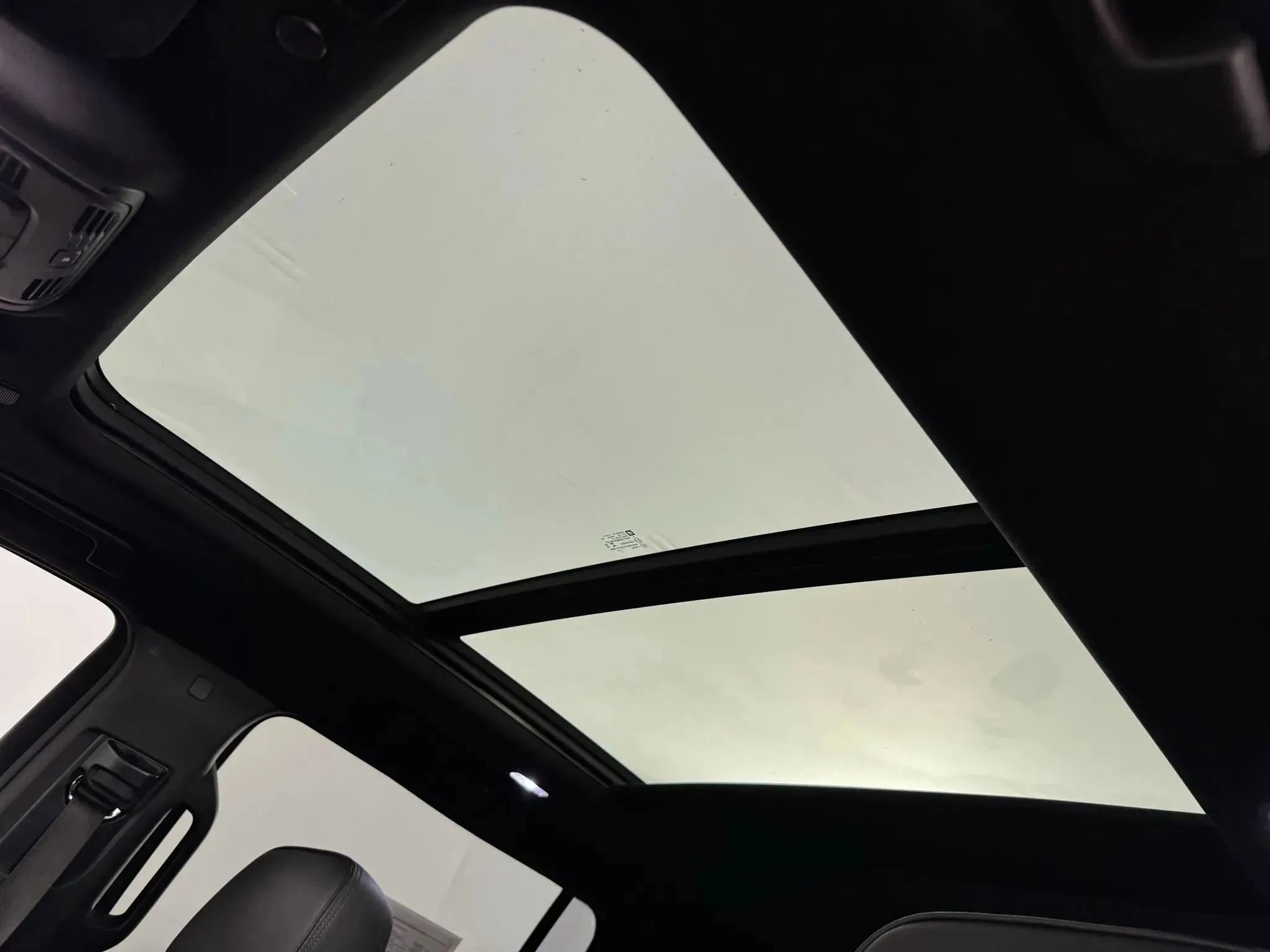 Used 2021 GMC Yukon XL Denali w/ Advanced Technology Package image 24