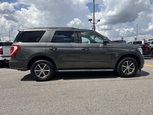 Used 2018 Ford Expedition XLT w/ Equipment Group 202A RWD image 4