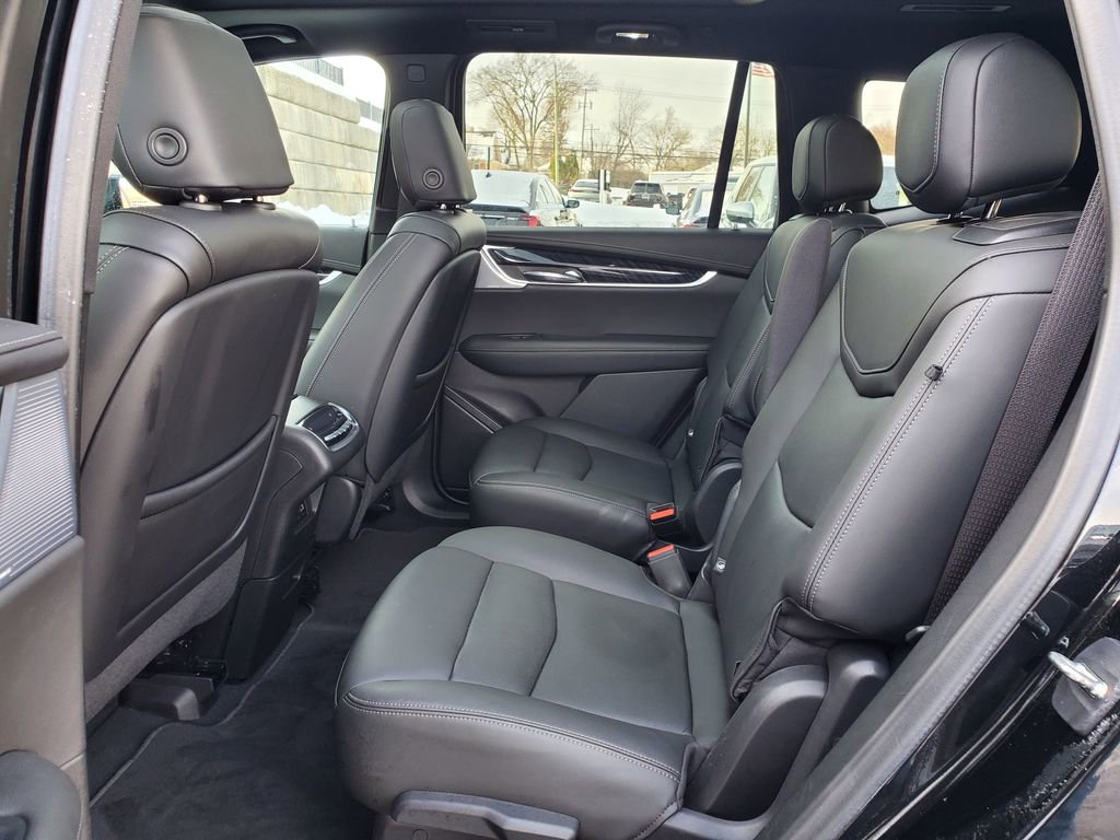 Used 2023 Cadillac XT6 Premium Luxury image 46
