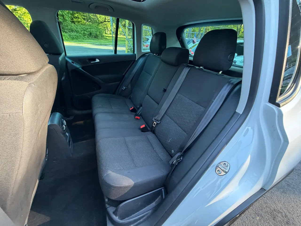 Used 2013 Volkswagen Tiguan S FWD image 26