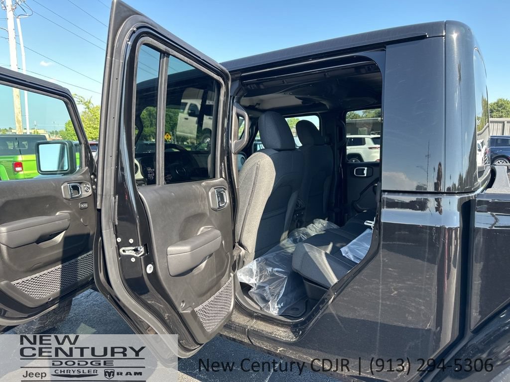 New 2025 Jeep Gladiator Sport AWD/4WD image 10