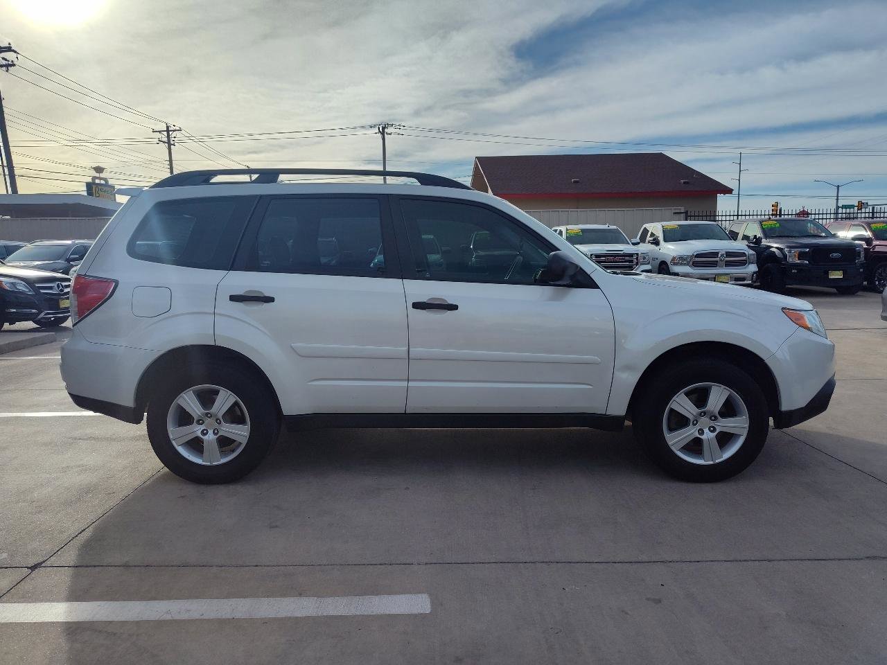 Used 2012 Subaru Forester 2.5X w/ Alloy Wheel Pkg image 3