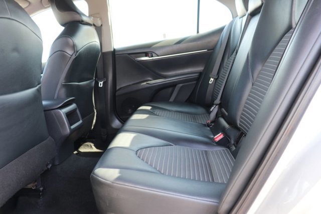 Used 2021 Toyota Camry SE FWD image 12