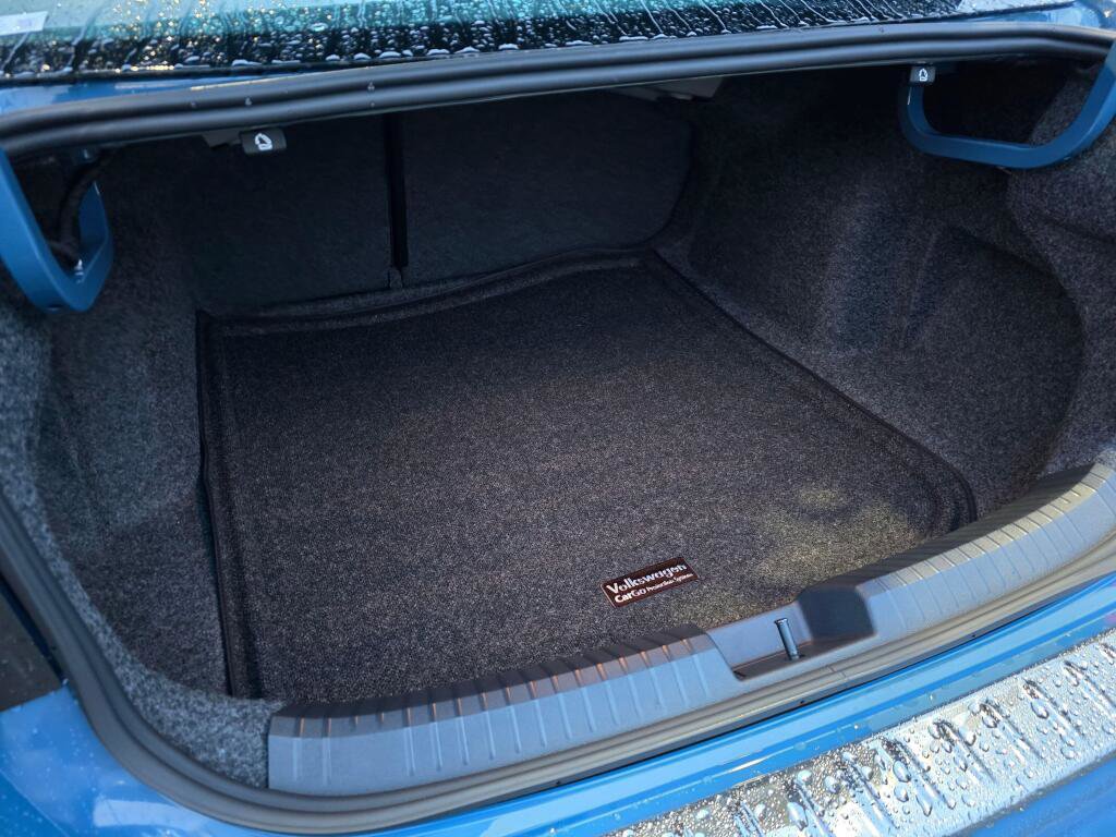 New 2026 Volkswagen Jetta SE image 17