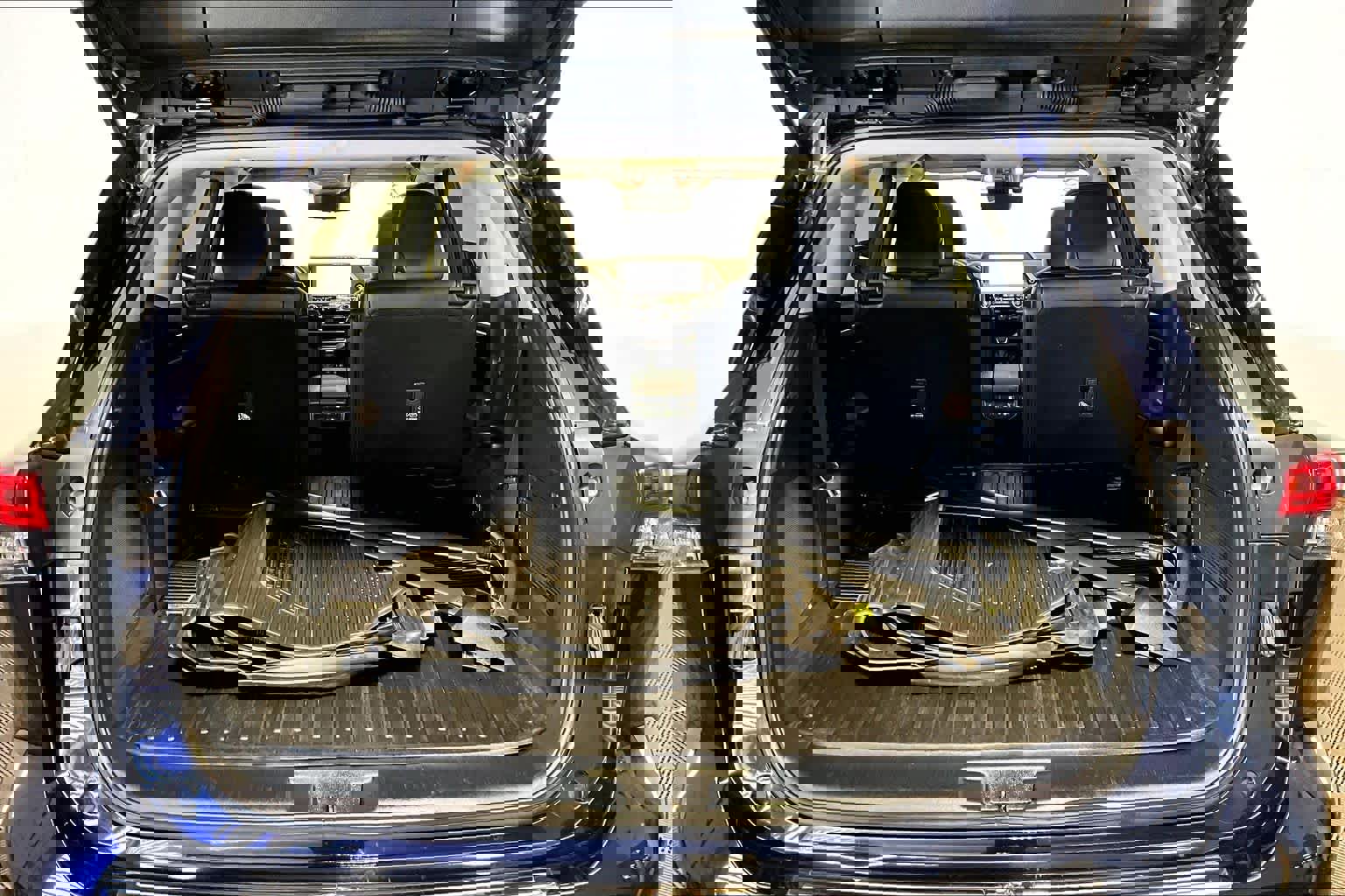 Used 2023 Toyota Highlander Platinum image 36