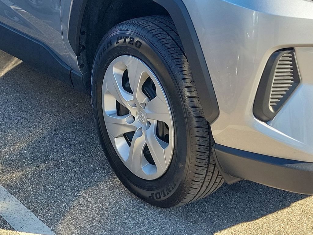 Used 2025 Toyota RAV4 LE image 6