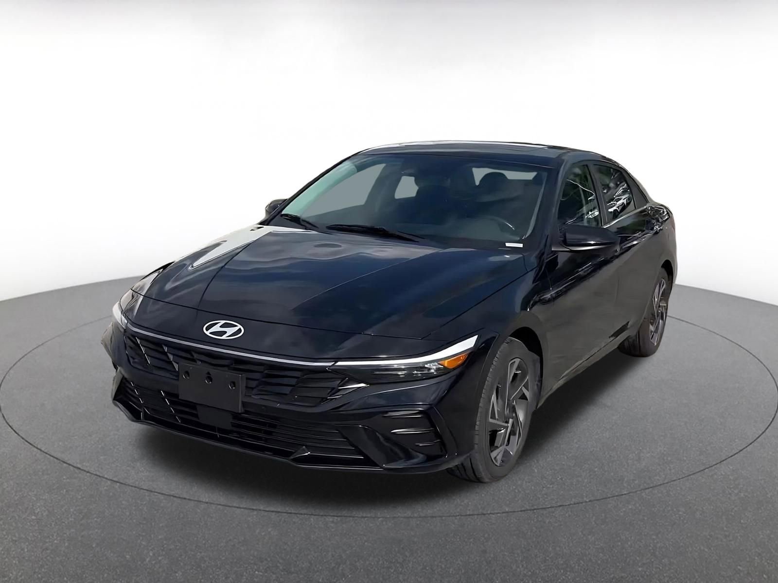 Used 2025 Hyundai Elantra SEL FWD image 7