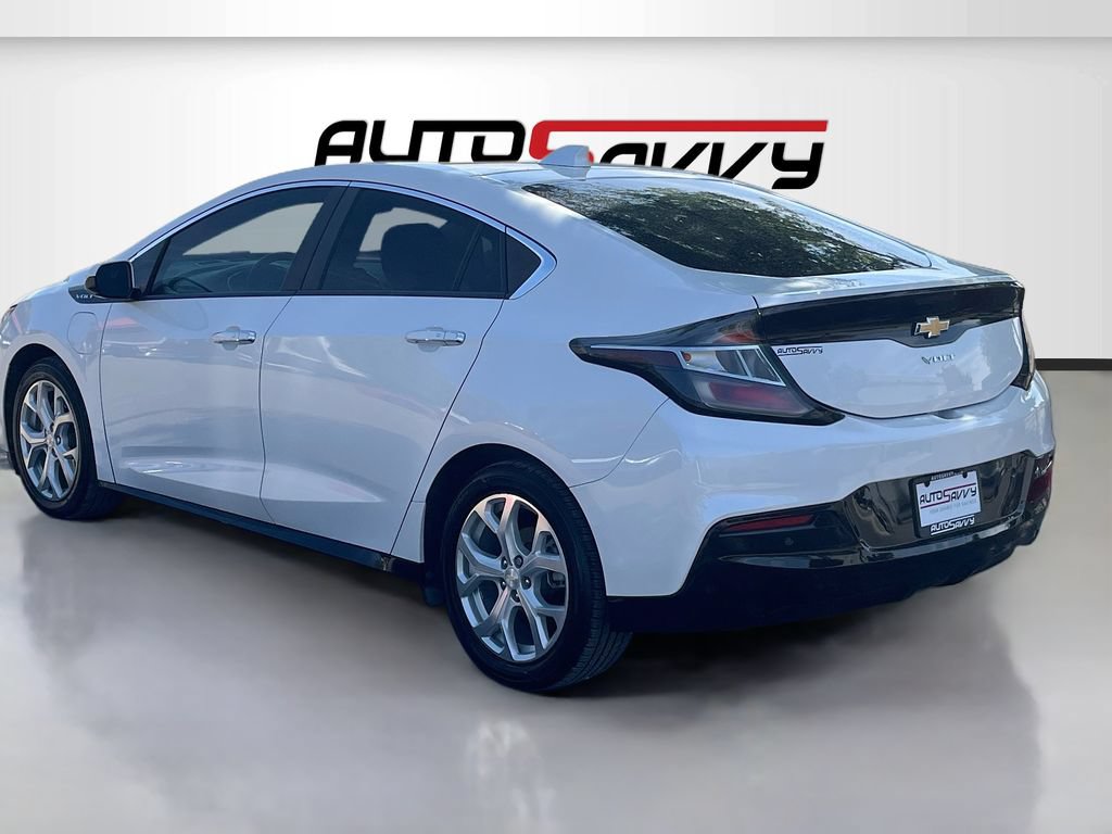 Used 2018 Chevrolet Volt Premier w/ Driver Confidence Package FWD image 5
