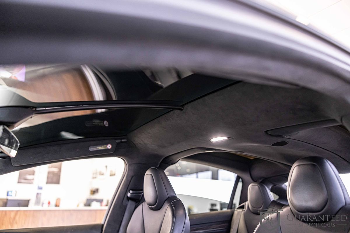 Used 2022 Tesla Model X image 19