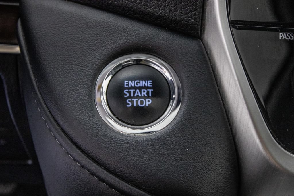 Used 2019 Toyota Land Cruiser AWD/4WD image 24
