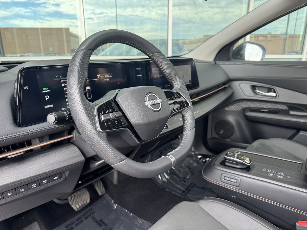 Used 2024 Nissan Ariya FWD image 34