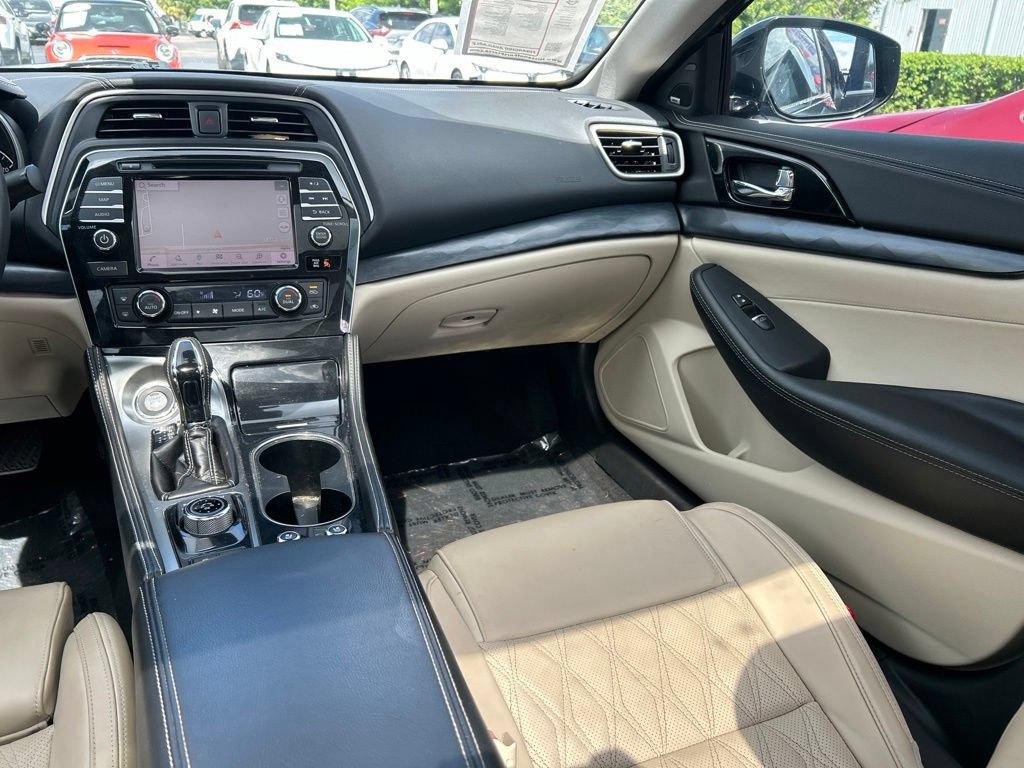 Used 2023 Nissan Maxima Platinum w/ Sport Mat Group FWD image 12