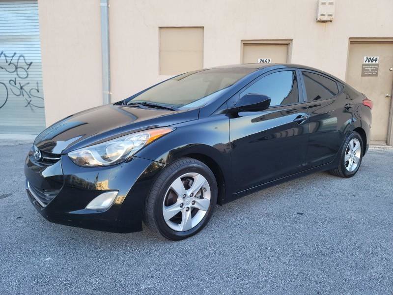 Used 2012 Hyundai Elantra GLS w/ Preferred Pkg 3 FWD image 3