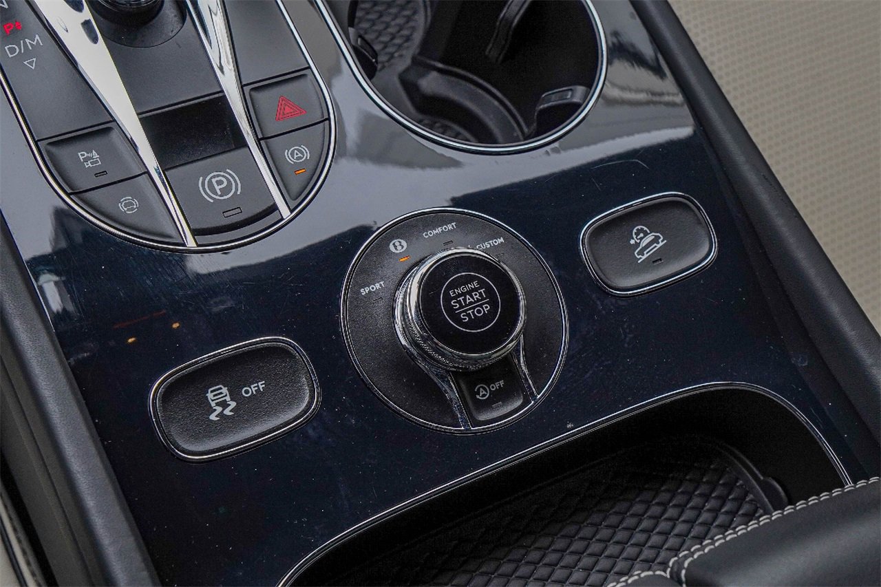 Certified 2024 Bentley Bentayga Extended Wheelbase image 33