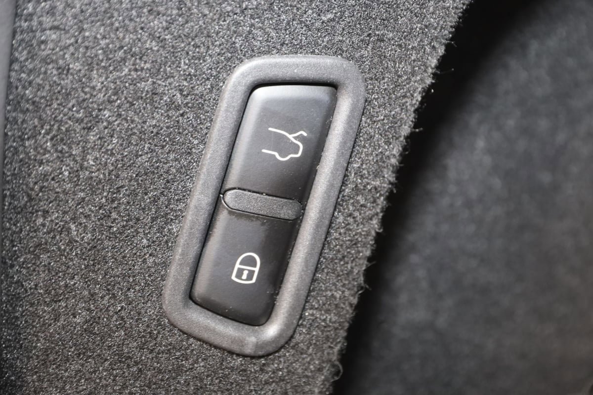 Used 2022 Maserati Levante Modena AWD/4WD image 59