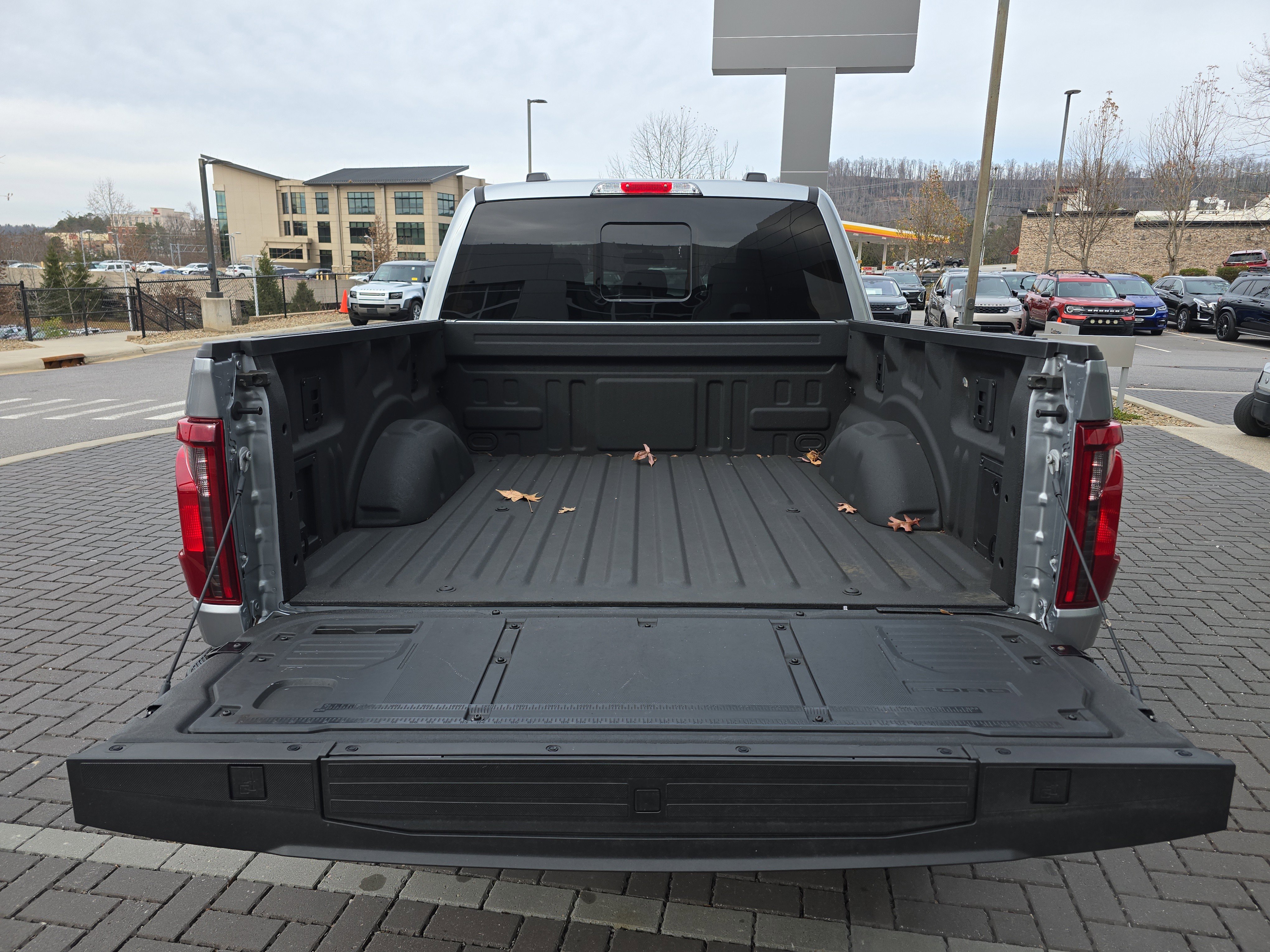 Used 2025 Ford F150 XLT w/ Equipment Group 302A MID image 7