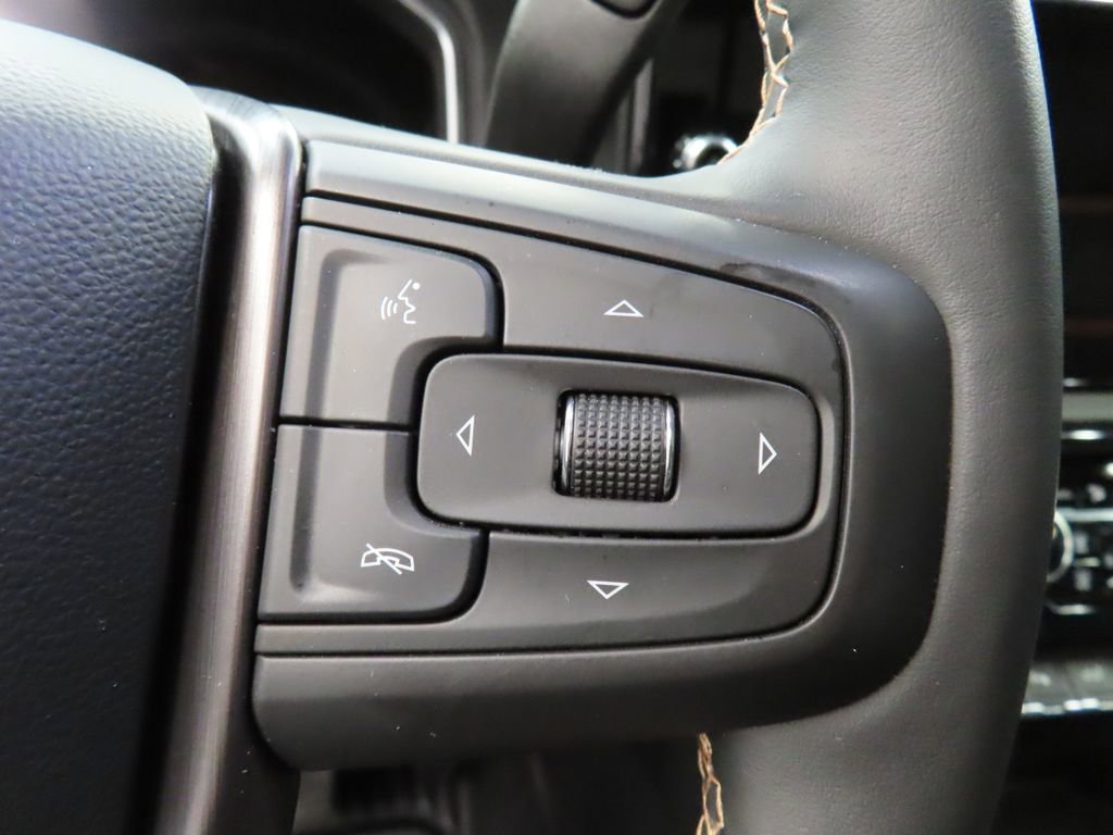 Used 2025 GMC Sierra 2500 AT4 image 49