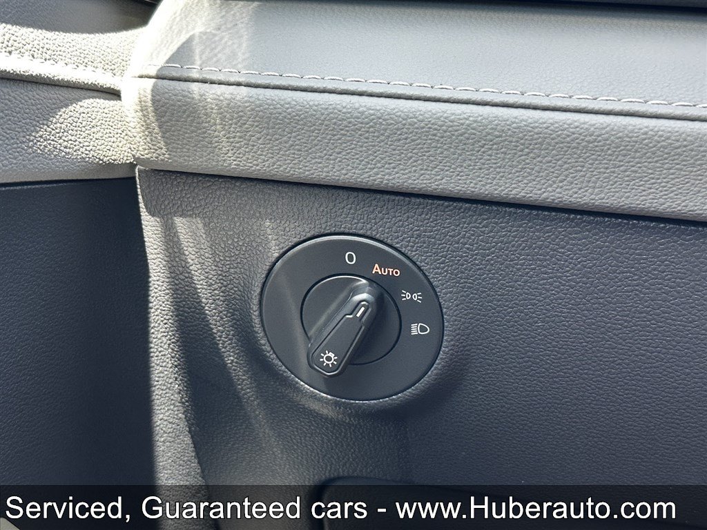 Used 2023 Volkswagen Taos SEL AWD/4WD image 32