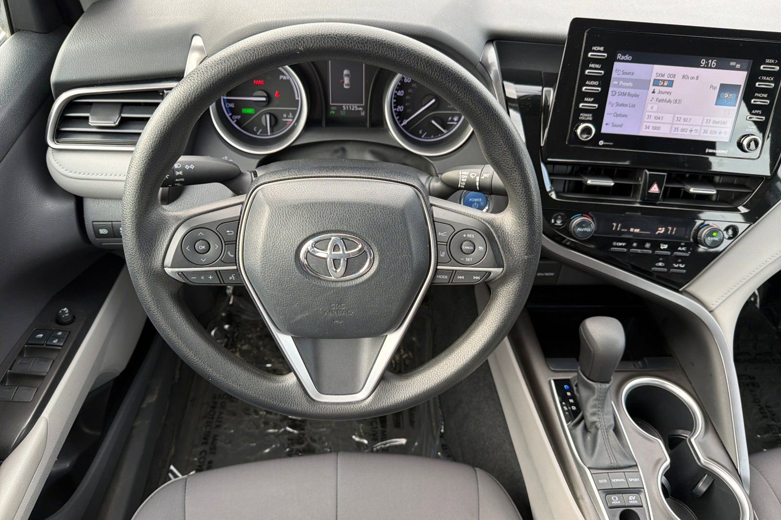 Used 2021 Toyota Camry LE image 11