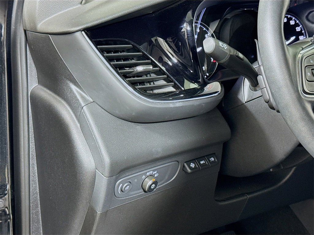 Certified 2023 Buick Envision Avenir image 8