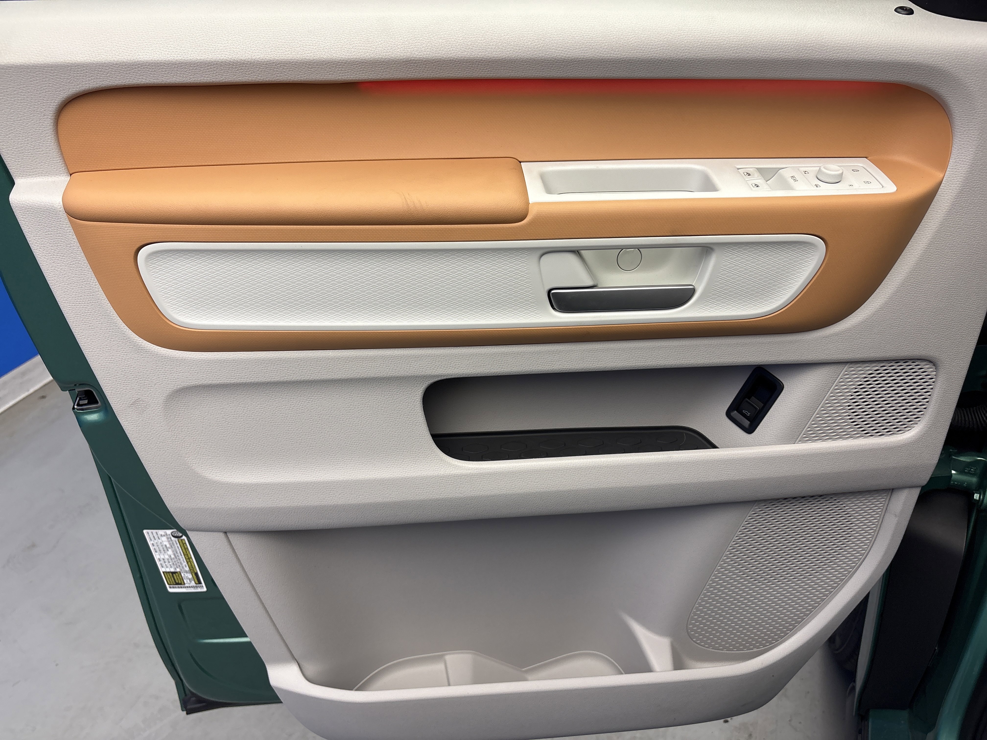 New 2025 Volkswagen ID. Buzz 1st Edition image 10