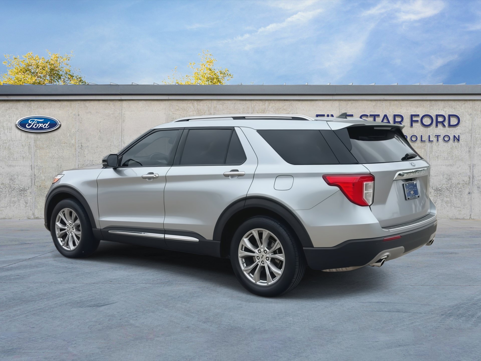 Used 2022 Ford Explorer Limited w/ Equipment Group 301A RWD image 6