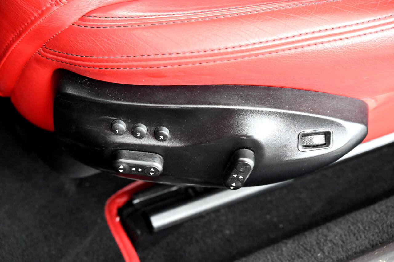 Used 2014 Maserati GranTurismo Sport image 18