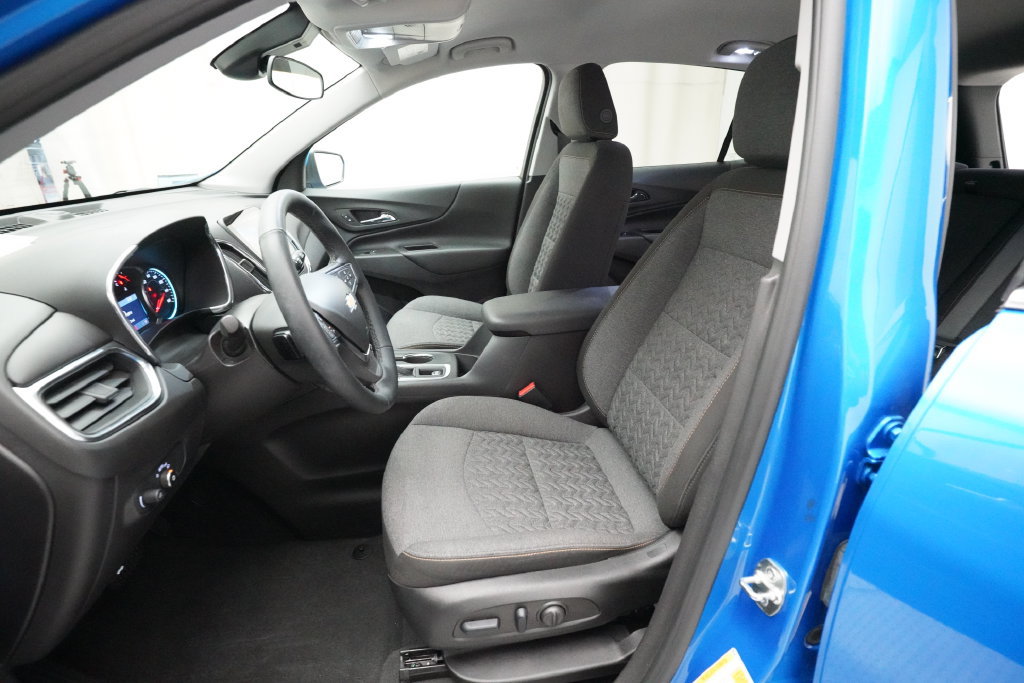 Used 2024 Chevrolet Equinox LT AWD/4WD image 7