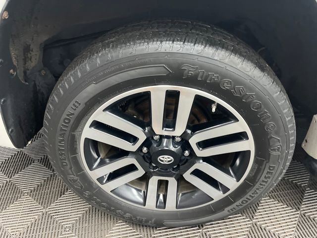 Used 2016 Toyota 4Runner Limited AWD/4WD image 28