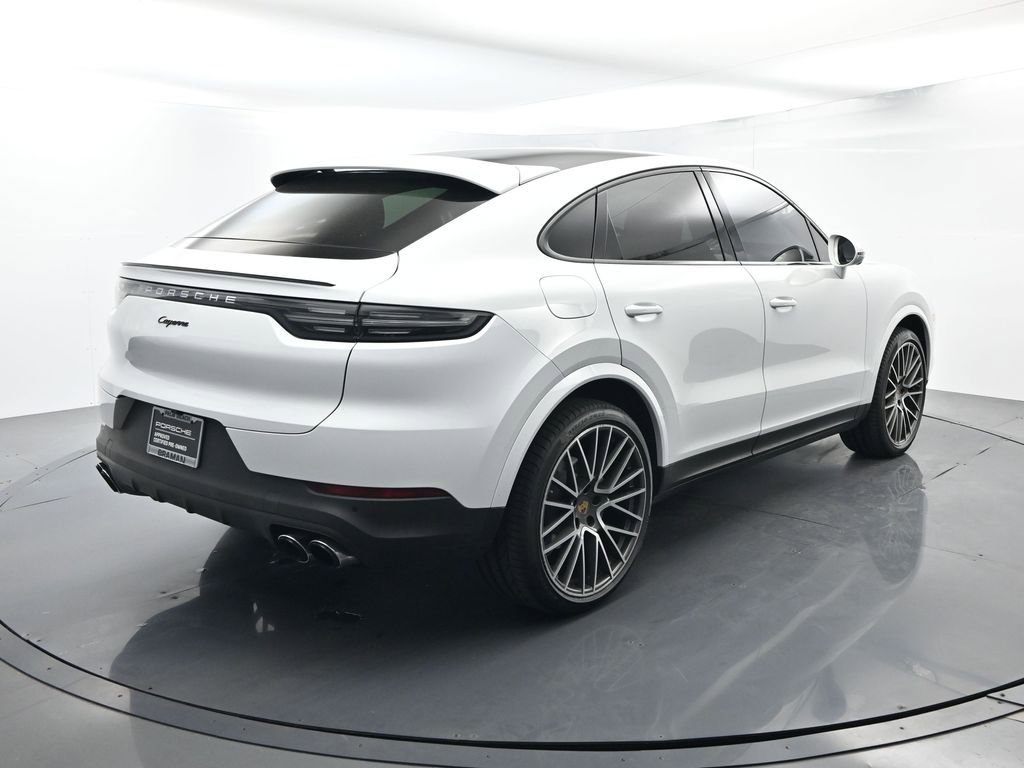 Certified 2022 Porsche Cayenne Coupe AWD/4WD image 14