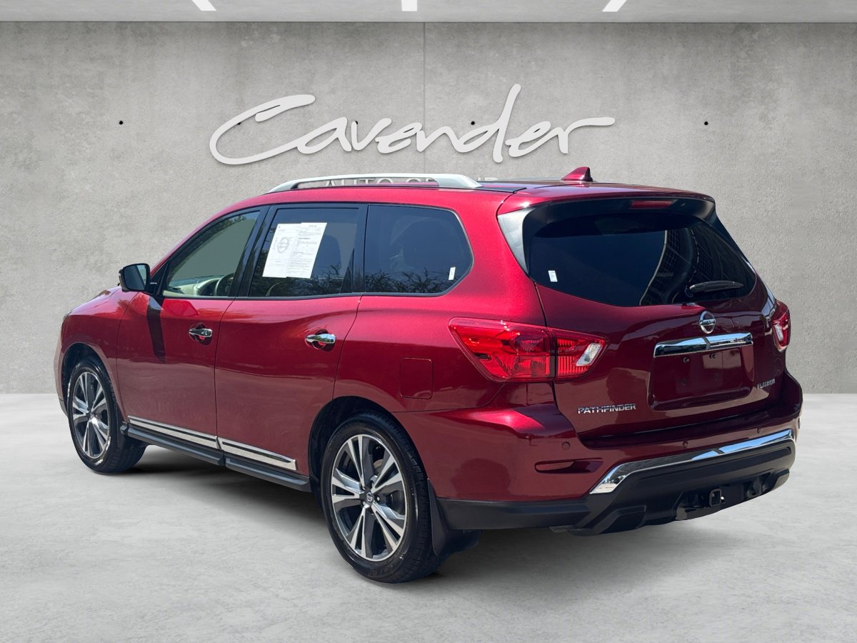 Used 2019 Nissan Pathfinder Platinum image 16