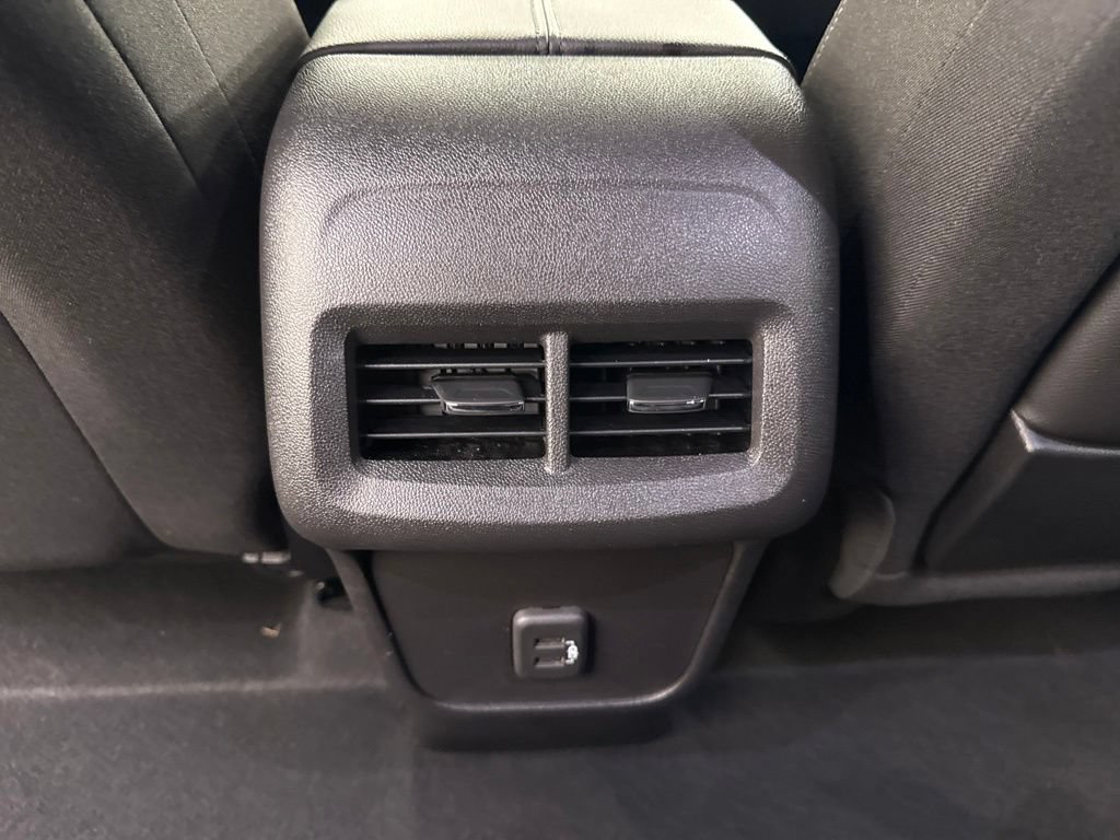 Used 2024 GMC Terrain SLE w/ Driver Convenience Package AWD/4WD image 19